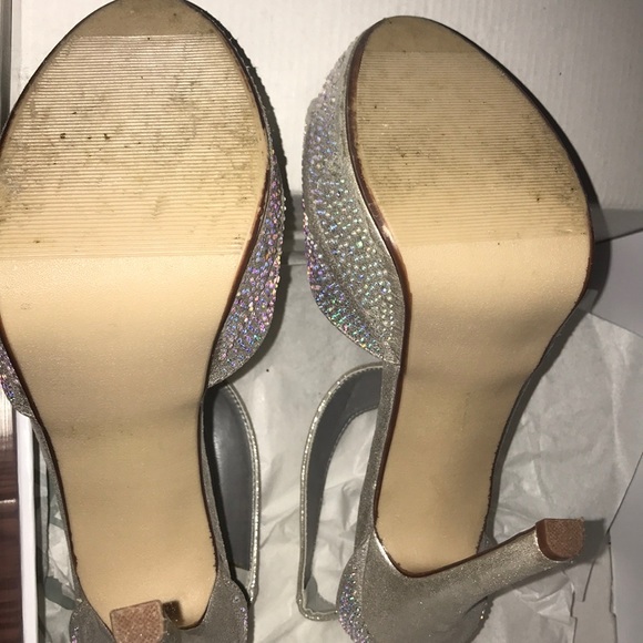 Silver Rhinestone platform - Picture 3 of 3